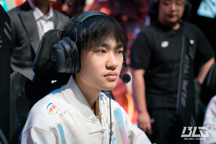 他多次受到 他多次受到