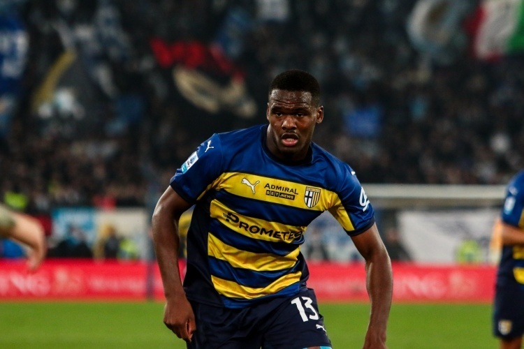 障中场强度 障中场强度